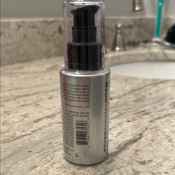 Peter Thomas Roth Silver Makeup Collection - Picture 3 of 6